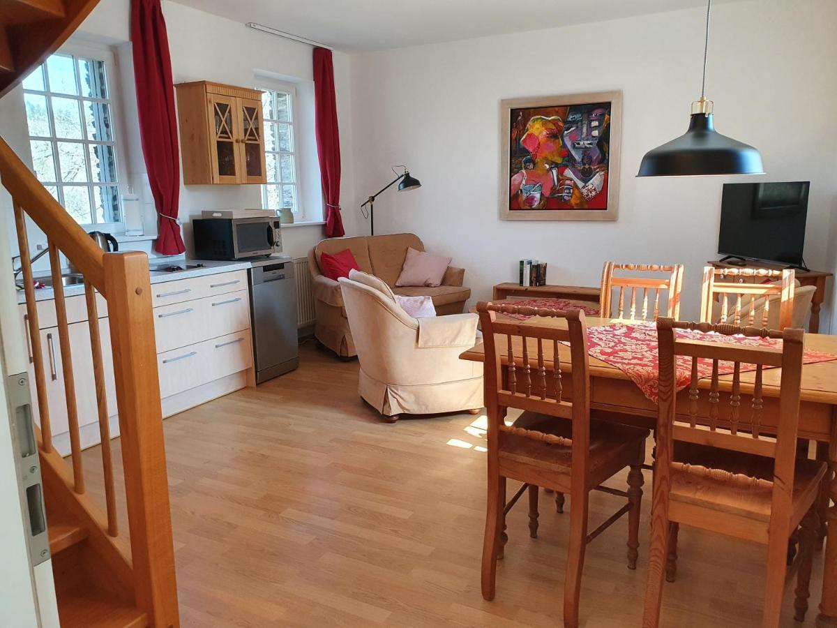 Apartamento Am Burggraben Auf Der Sauerburg Sauerthal Exterior foto